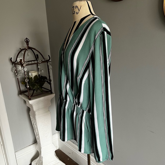 Apt 9 NWT striped faux wrap peplum top blouse XXL - Picture 2 of 9